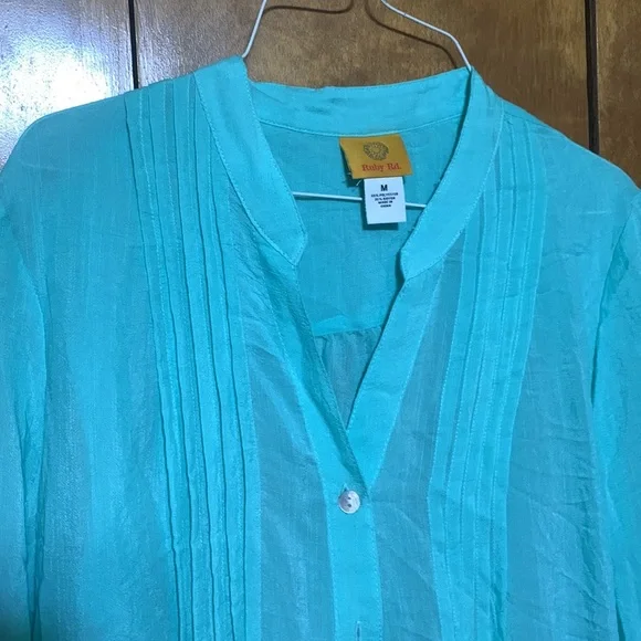 RUBY RD. - Shear , Embroidery, Button Down , NWT BEAUTIFUL SUMMER TOP (M) - Picture 3 of 12